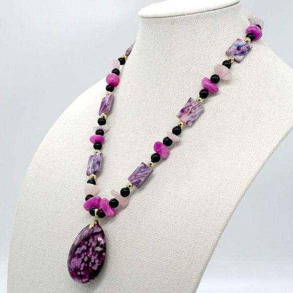 Necklace with Purple Lace Agate Stone , Rose Quartz Stones and Onyx beads. - Picture 2 of 5